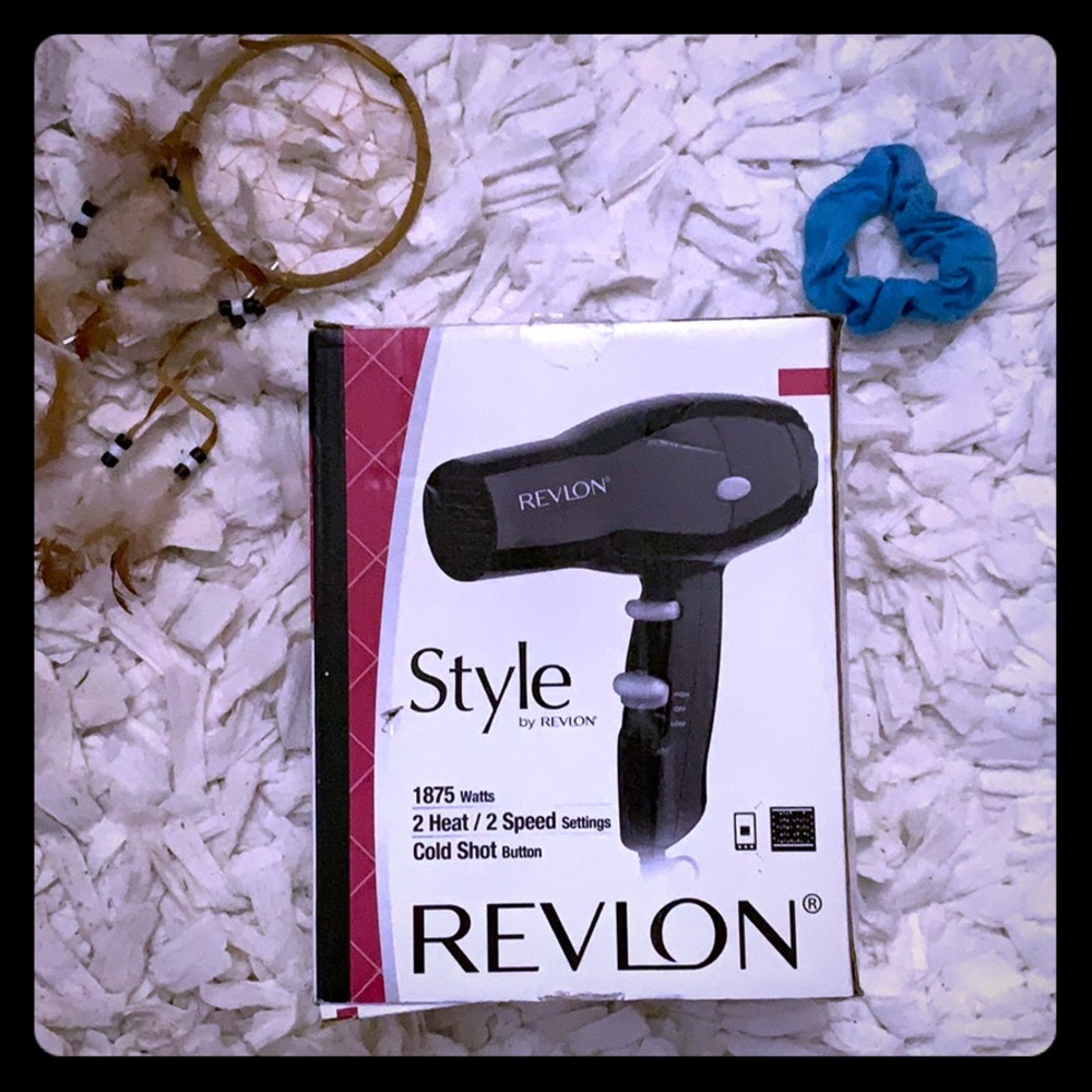 NEW Revlon hair dryer